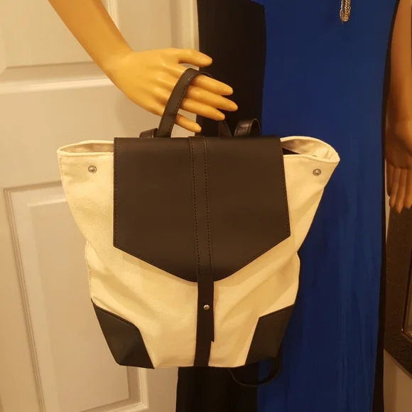 DEUX LUX Demi Backpack Unisex display picture 1